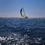 154 Segelbåt utanför Pater Noster, Tjörn i Bohuslän